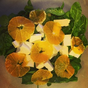Insalata spinaci arancia quartirolo