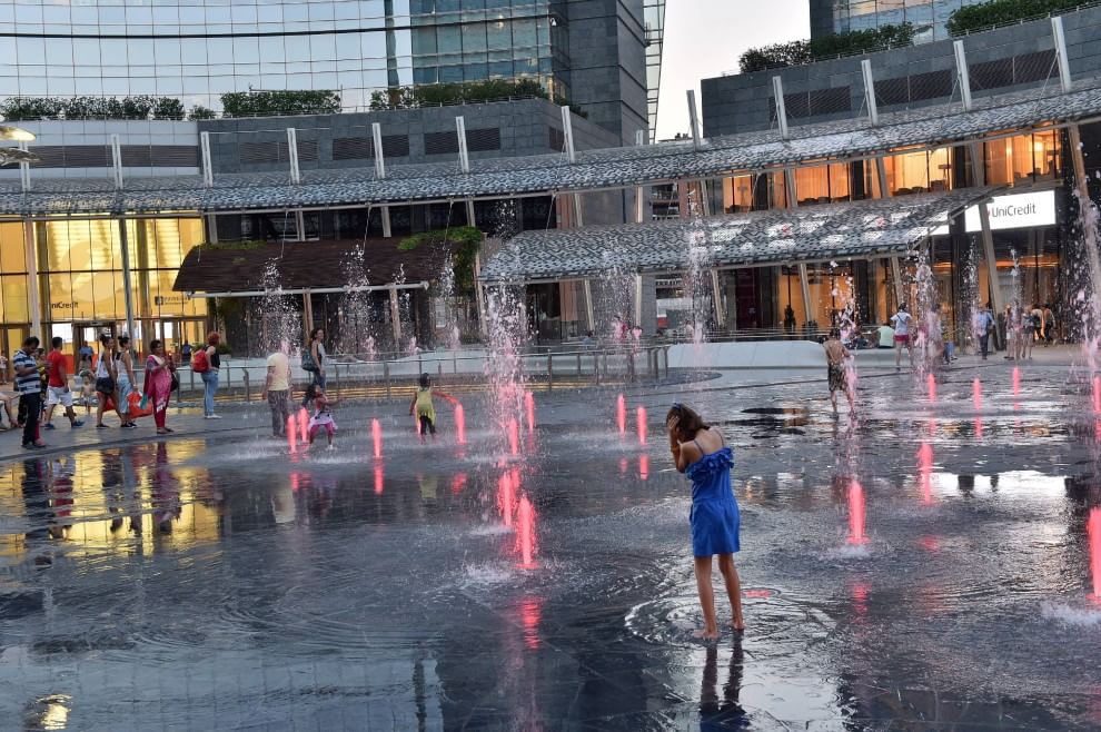 Fontana Gae Aulenti