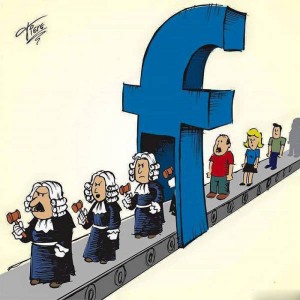 Facebook trasforma tutti in giudice
