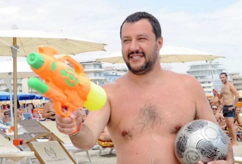 Salvini al papeete